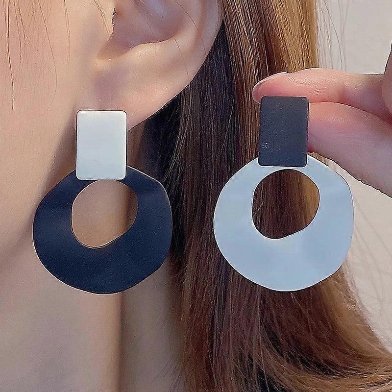 Asymmetric Black White Circle Drop Earrings - Geometric Hollow Statement