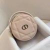 1 Pezzo Borsa Trucco Rotonda Trapuntata a Rombo Beige con Logo CD Metallico Custodia Mini Portatile per Cosmetici Gioielli per Donne da Viaggio