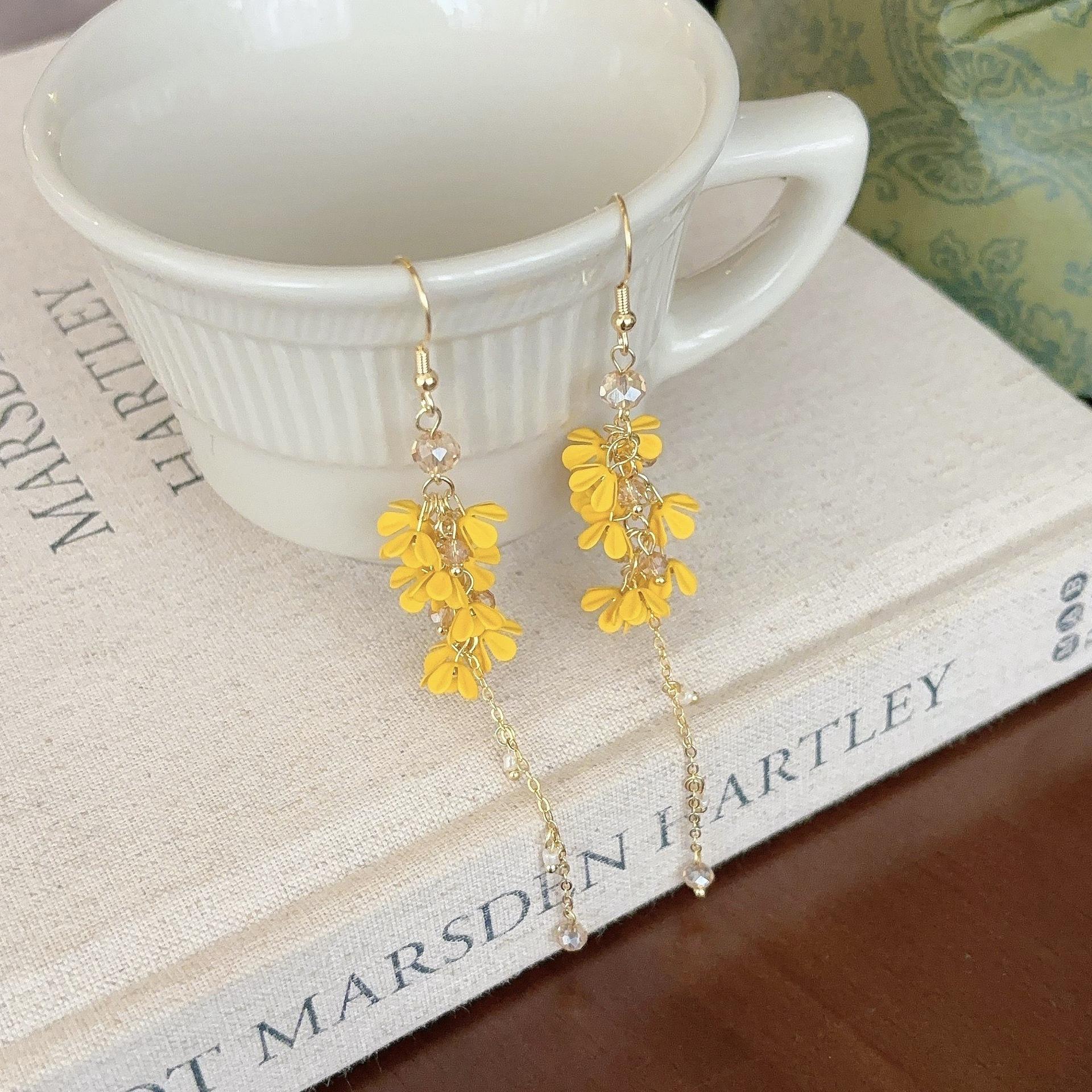 

Серьги с бахромой из стеклянных цветов Мори супер фея универсальный темперамент крючок для уха нишевая мода высококлассные серьги женские