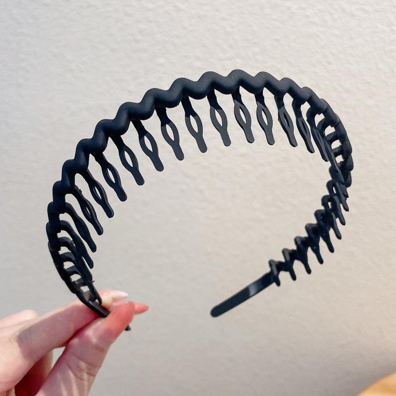 

Non-Slip Summer Hair Headband with Teeth: Versatile Women s Travel Clip