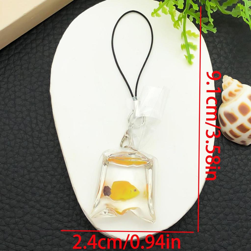 Resin Ocean Blue Yellow Black Small Fish Keychain – Creative Backpack and Car Key Ornament