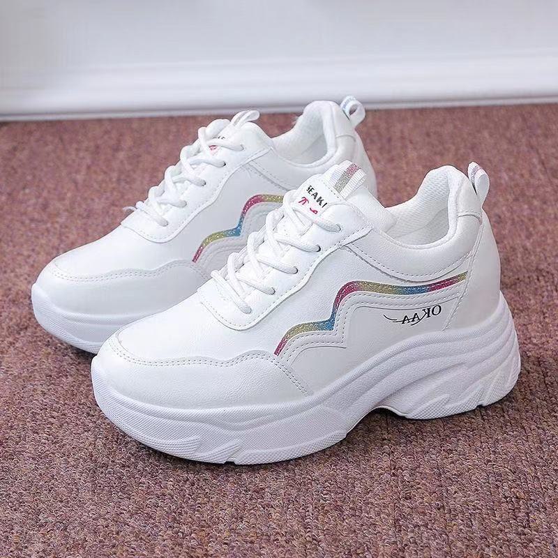 

2026 New Korean Version Women s Height-Enhancing Summer Shoes, All-Match Dad Shoes, Thick-Soled Leather Sports Shoes, Casual White Shoes. 35
