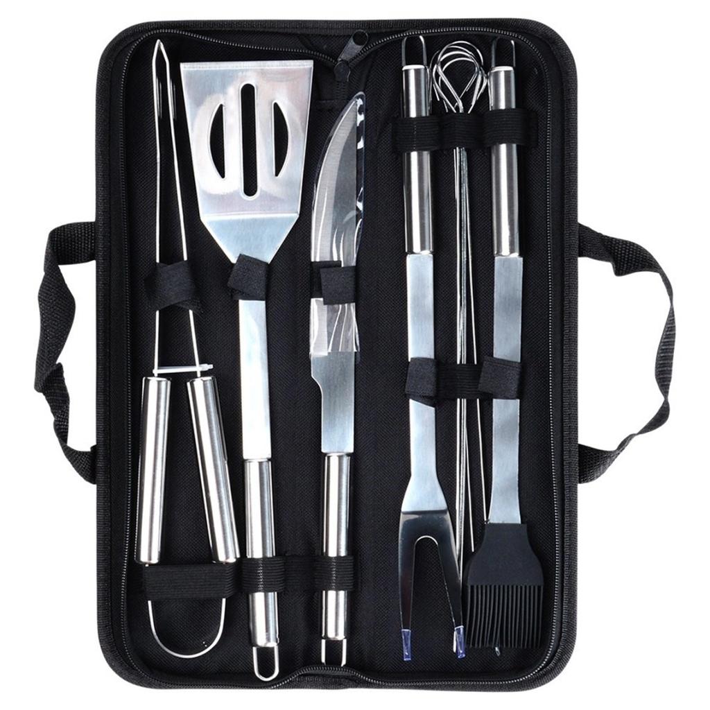 SET OF 10 GRILLING TOOLS IN A CASE 489298