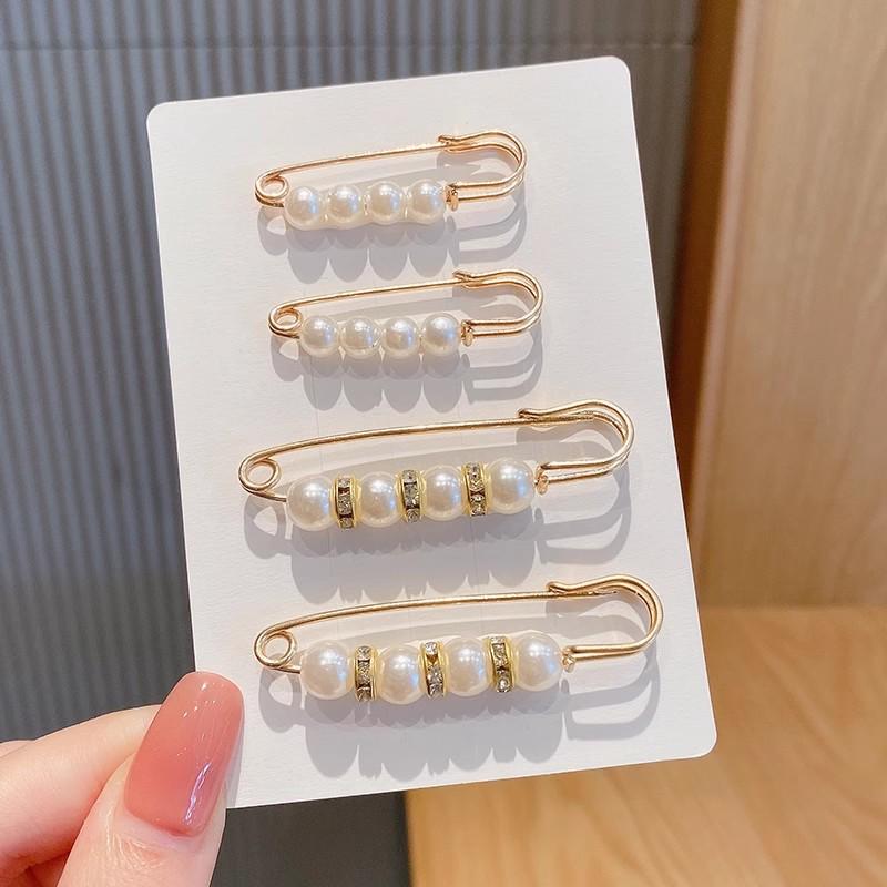 Women's Adjustable Pearl Safety Pin for Waist-Cinching and Neckline Fixing