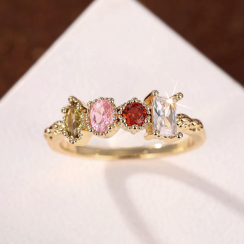 Exquisite Geometric Ring, Light Luxury Simple and Colorful Zircon Ring, Fashionable and Elegant Jewelry.