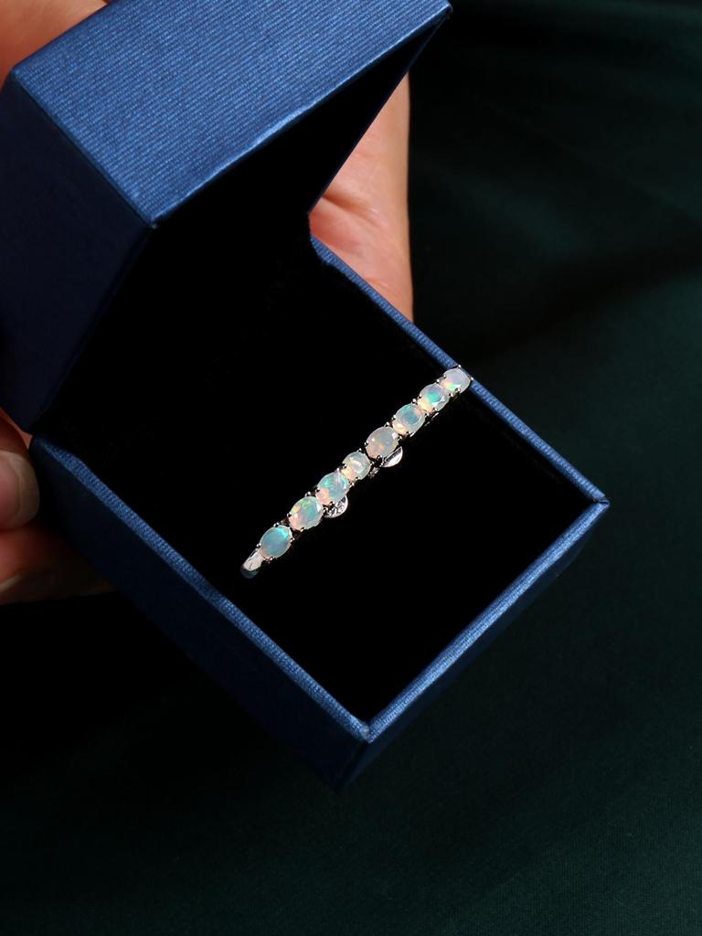 עגיל צמוד כסף סטרלינג 925 אבן חן טבעית אופל 8 יחידות חתך אופל ov 3*4 מ"מ תכשיטים עדינים לאישה מתנה