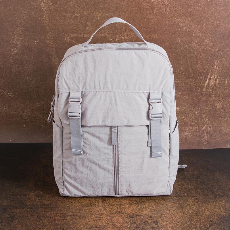 A Simple and Versatile College Student Backpack A Commuting Computer Backpack