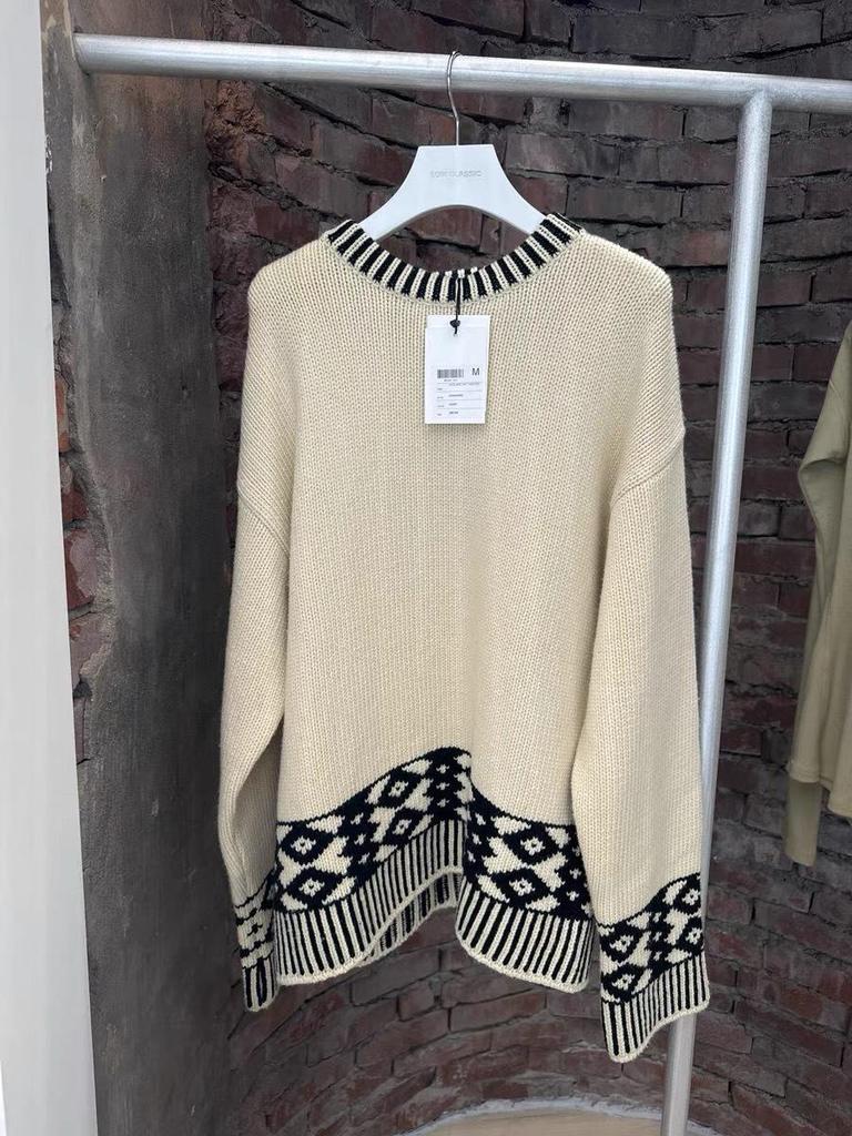 Women's Classic Sweater and Hat Set: Stylish & Warm Diamond Contrast for Autumn/Winter