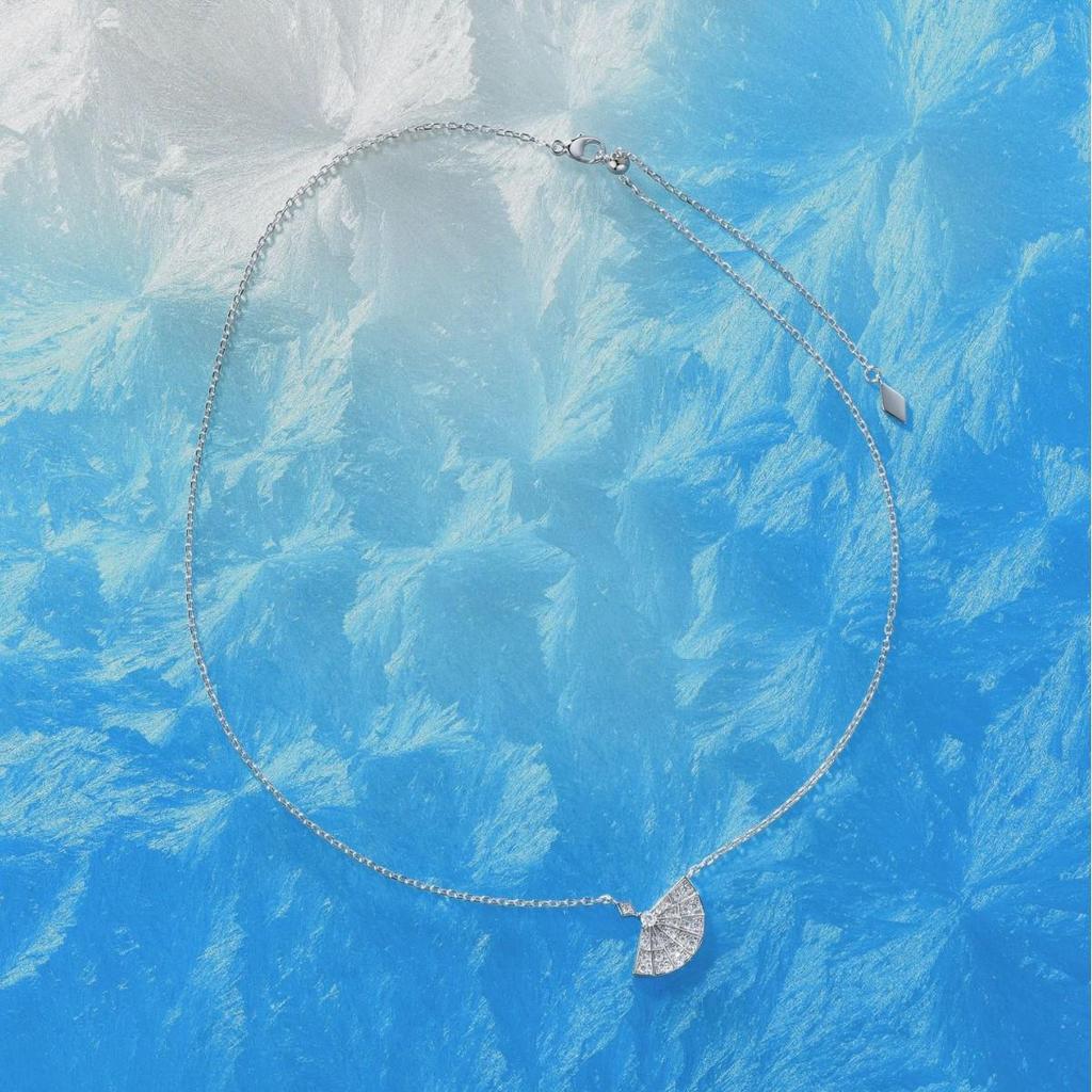 Silver Diamond Fan Necklace: Luxurious 925 Sterling Silver Pendant with Clavicle Chain for Women