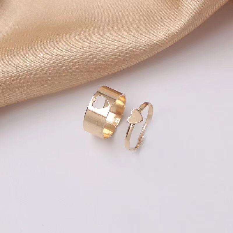 Versatile Women's Fashion Couple Rings: Light Luxury, Colorfast, Unisex Knuckle & Plain Finger Rings