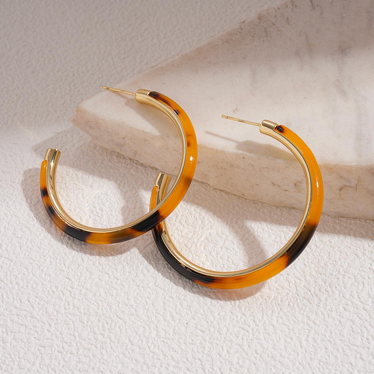 

Real gold acetic acid smudge C-shaped silver needle stud earrings Maillard niche earrings