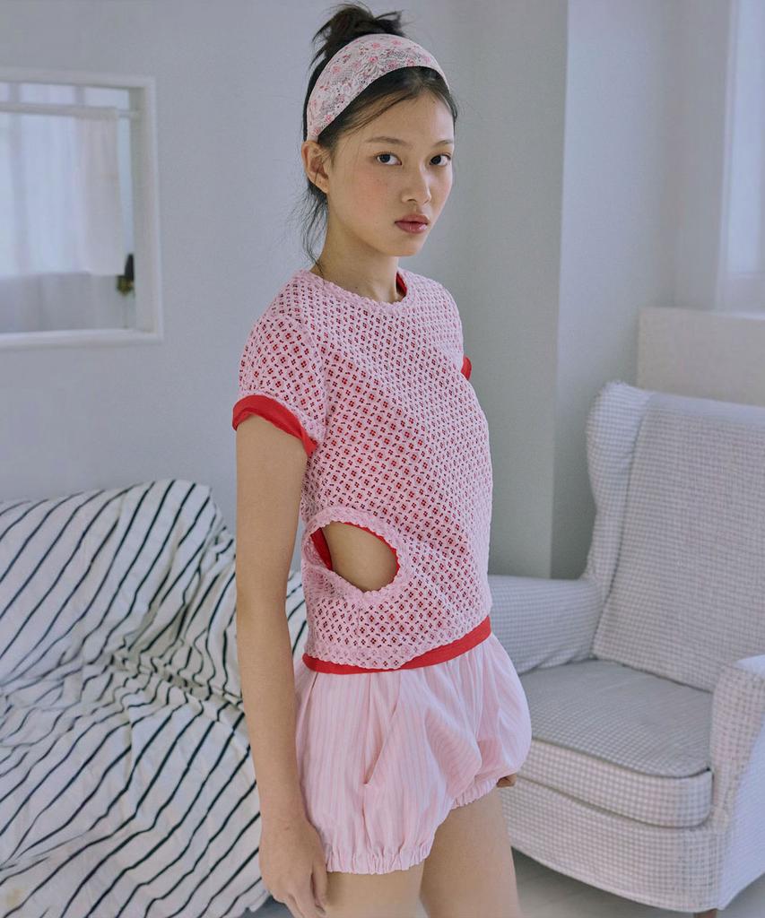 JUNEJUNE SPACE Slim Cut-Out Lace Top_Pink