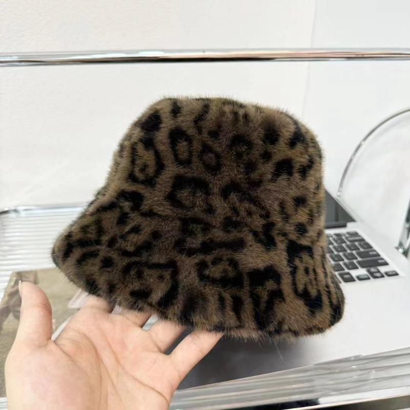 Warm Outdoor Leopard Print Bucket Hat,Multi Color Casual Headwear for Women,Suitable for Autumn/Winter Outdoor Winter Outfits