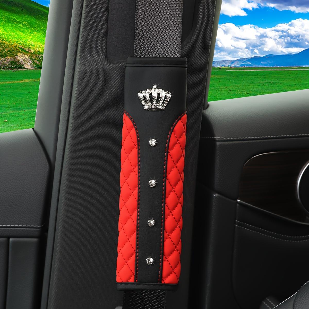 

1 шт. Защита плеча ремня безопасности автомобиля с улучшенной текстурой и инкрустированной бриллиантами короной, универсальная защита ремня безопасности красный