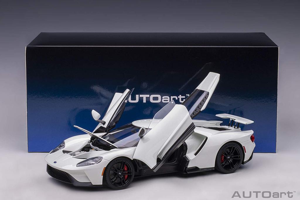 AUTOart Ford GT 2017 Hvit Ferdig Produkt 1/18