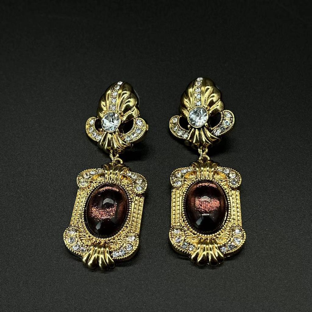 Vintage Court-Style Square Crystal Pendant Earrings with Rhinestone Inlay - Luxury Retro Design