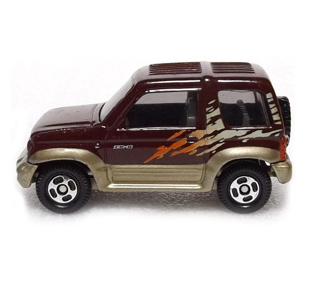 Tomica 112 Mitsubishi Pajero Jr. 1/56 scale