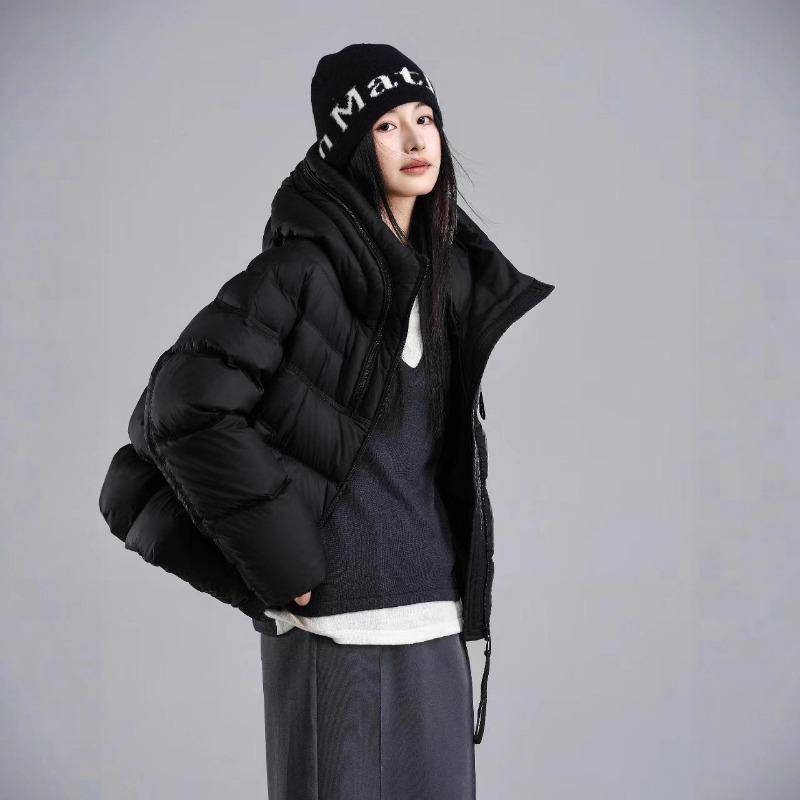 Modische kurze Winterjacke, kurze warme und dicke Kapuzenjacke, temperamentvoller lockerer Daunenmantel, neue Jacke, Damenbekleidung