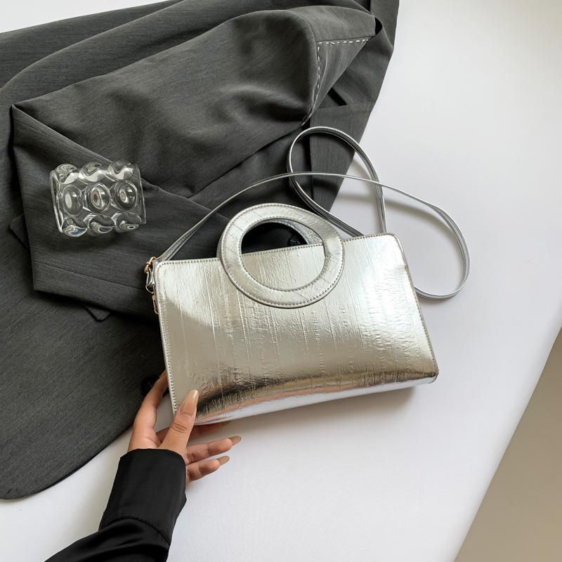 

Популярна нішева модна сумочка літа 2024, нова модна повсякденна сумка через плече, проста модна жіноча сумка-месенджер срібний