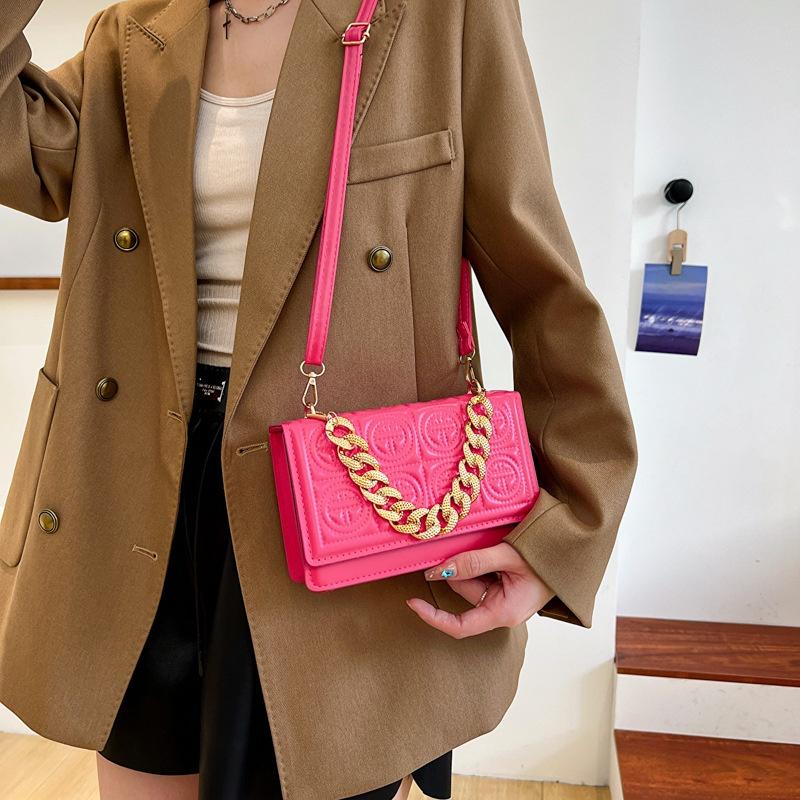 Trendy Casual Bag For Women 2023 New Simple Shoulder Crossbody Chain Handheld Small Square Bag Embossed Commuter Bag Characters)