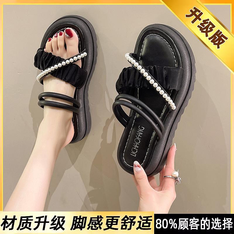 Hot Selling Summer New Fairy Style Flip Flops Sandals Women's Thick Bottom Platform Wearable Beach Shoes Comfortable Slippers
