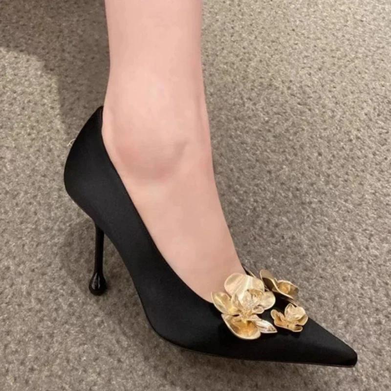 Luxury Brand Designer Heels Sandal Women Fashion Metallic Floral Design Elegant Dress Pumps Sexy Pointed Toe Shallow Office Shoe