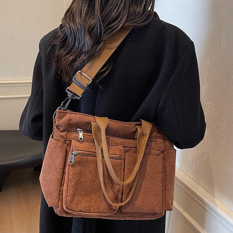 Dámská velkokapacitní taška tote podpažní manšestr