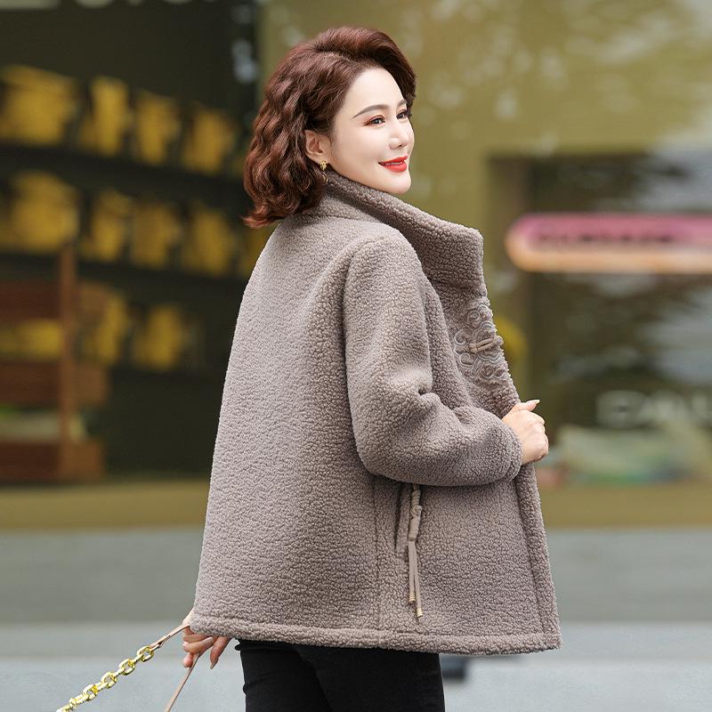 Plush Winter Coat for Middle-Aged Women: Lamb Wool Cotton Jacket, Stylish and Warm for Moms with Added Lining