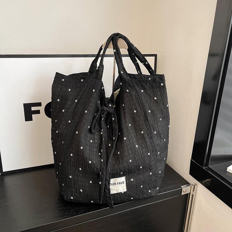 

Simple texture bag women s fashion trend 2025 summer shoulder bag casual foreign style personality niche tote bag