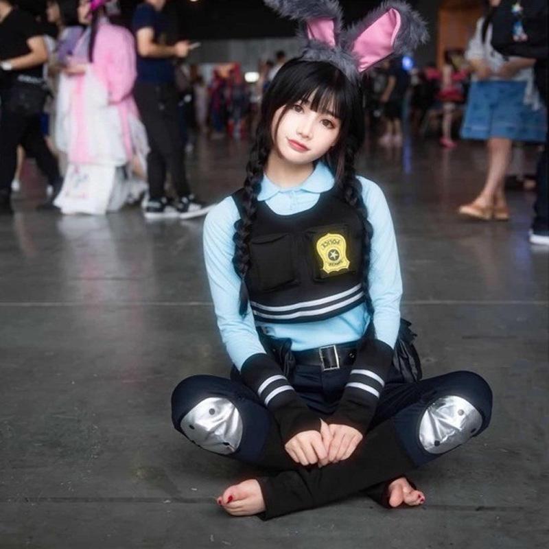 The new cos clothes are real shots of crazy animal city cos judy judy rabbit cos full set of anthropomorphic clothes