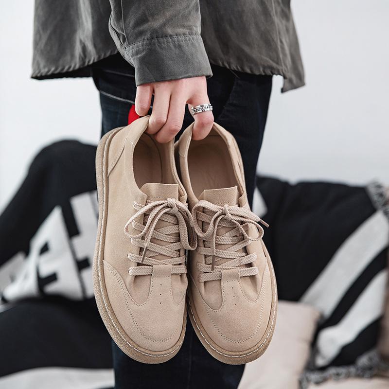 

2808 Весенний новый продукт Однотонные замшевые повседневные мужские туфли Низкий верх Универсальный тренд Мех Спортивные кеды 44 бежевый