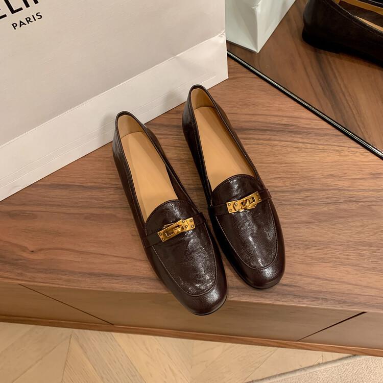 

School season~ British style small leather shoes flat comfortable loafers 2025 new fashion one-pedal single shoes women 39 коричневый