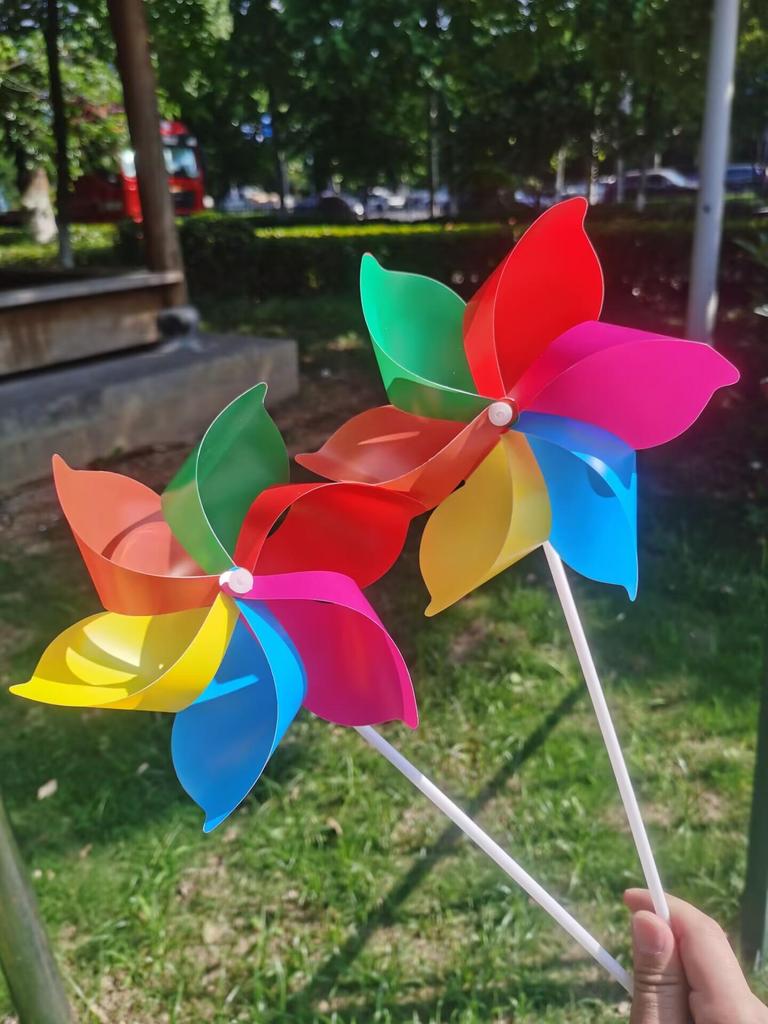 Handmade Colorful Seven-Color Rotating Pinwheel: Outdoor Prop and Toy