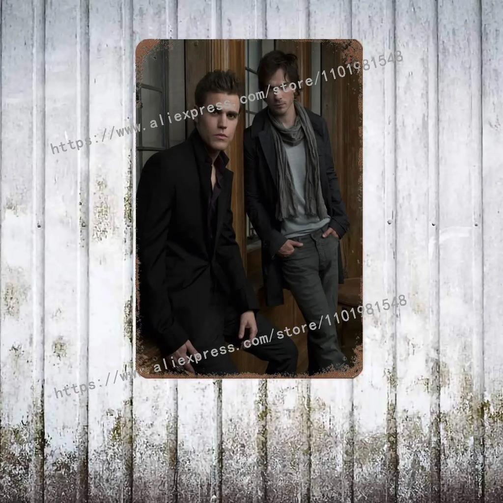 The Vampire Diaries Poster Decorativo in Metallo Segno di Latta Vintage Segno Metallico Placca Decorativa per Pub Bar Man Cave Club Decorazione Murale