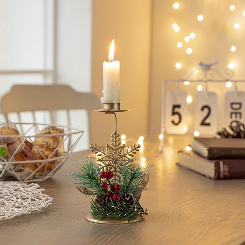 3pcs Golden Cast Iron Christmas Candle Holder Set Suitable for Window Display & Tabletop - Perseverance