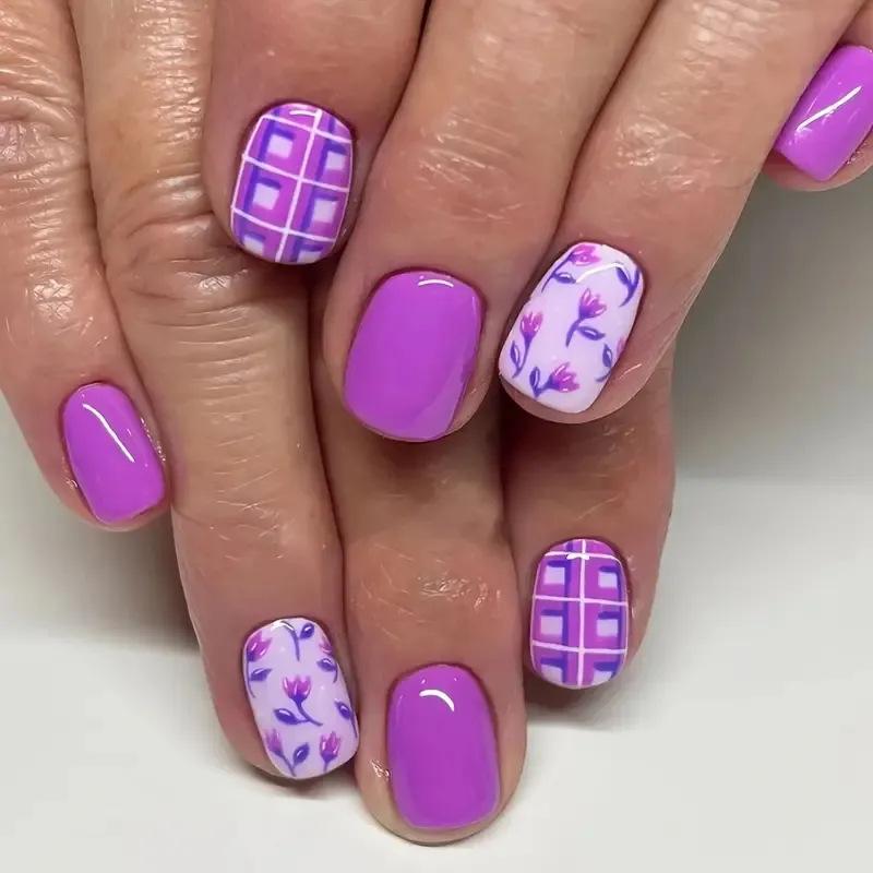 Nail Art 24 Pieces Small Fresh Collection Color Flower Plaid Corrugated Short Wearing Nail Piece