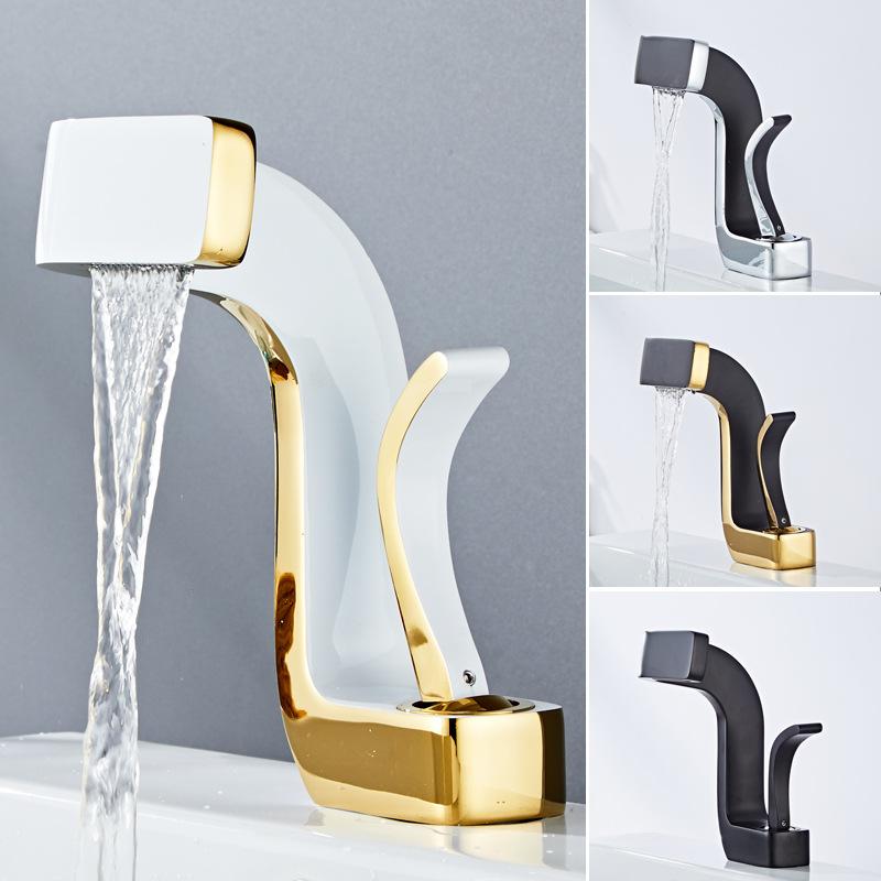 Badezimmer Waschtischarmatur Messing Gold Weiß Waschtischarmatur Kalt- und Warmwassermischer Küchenarmatur Deckmontiert Schwarz & Gold Armaturen Chrom
