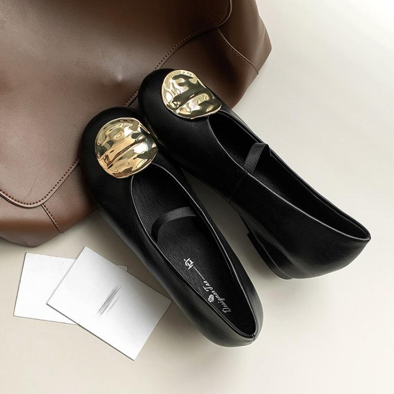 

Новая женская модная одинарная обувь с круглым носком, на низком каблуке, с нескользящей подошвой из говяжьей кожи, женская обувь из коровьей кожи, всесезонная, одинарная обувь на одной педали 39 чёрный