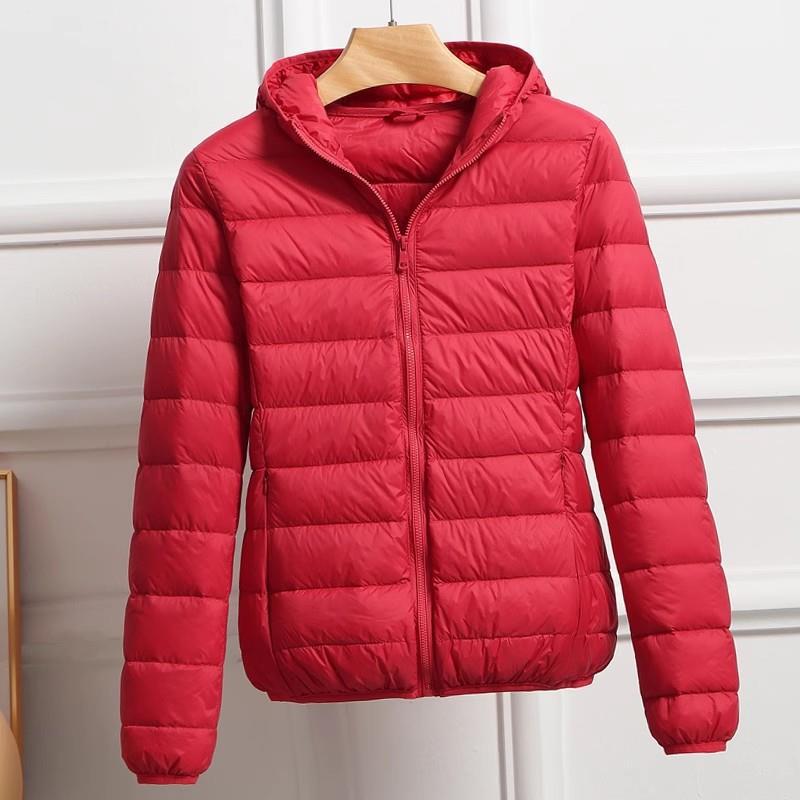

МОДА 2025 Легкая куртка-пуховик женская с капюшоном короткая портативная высококачественная 90% белая утиная пуховая универсальная куртка модная одежда 4XL