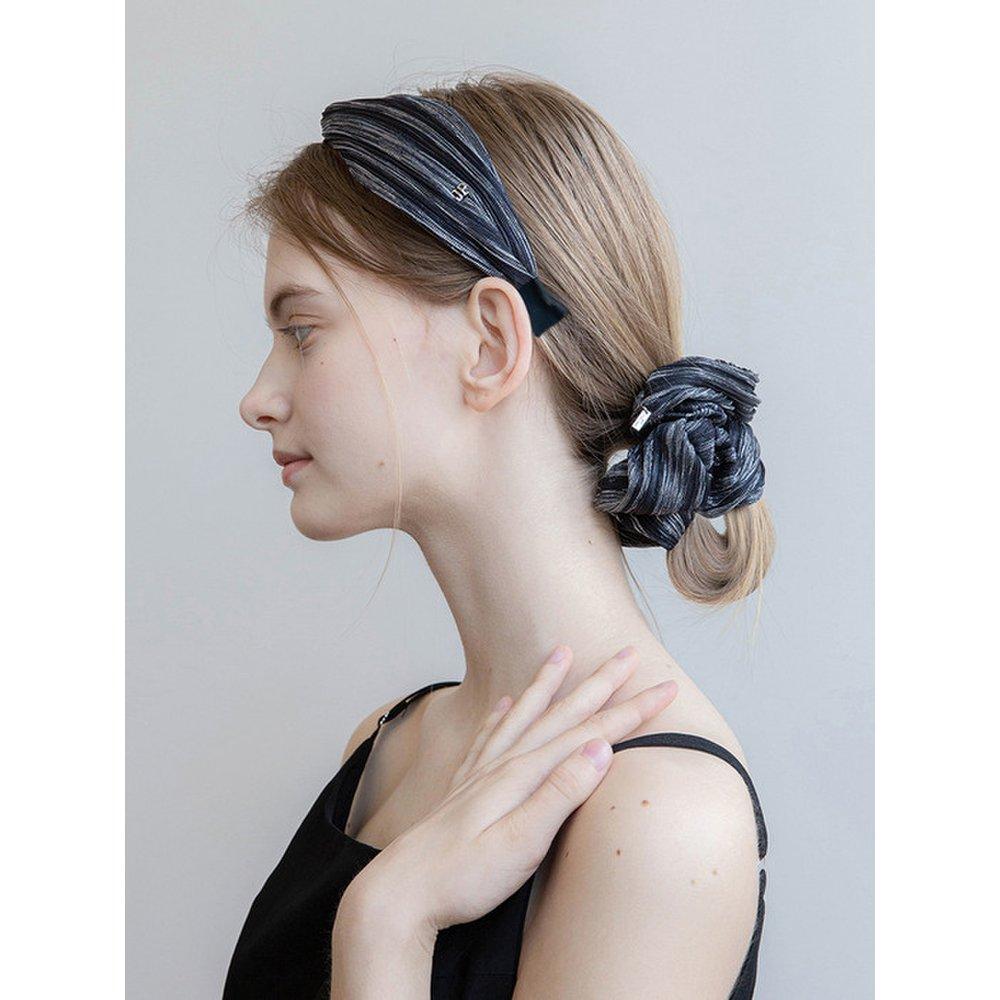 

Блестящая резинка для волос Jp-22-113S BLACK