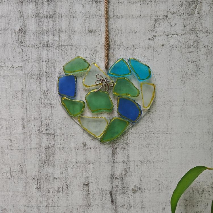 Blue Green White Sea Glass Pendant Hanging Decoration Sea Glass Heart Ornament for Living Room Decoration Car Interiors