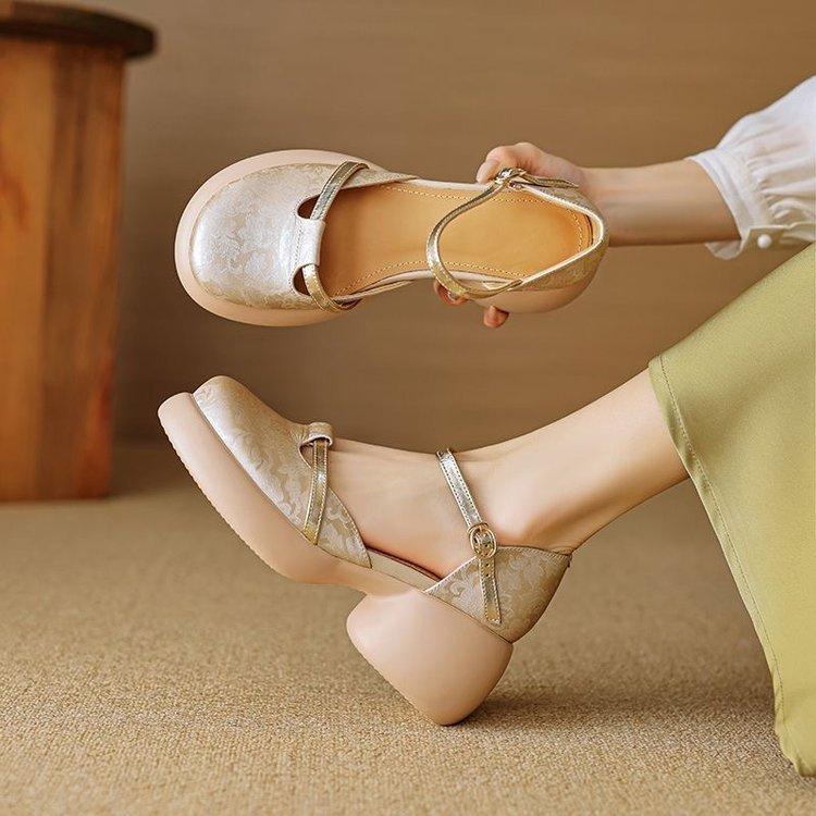 Round Head Single Shoes New Chinese Style Embossed Soft Leather Hollow Bag Head Word with Sandals Women's Fashion Thin Thick Heel