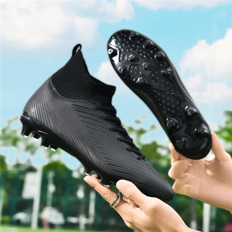 Men Football Shoes Indoor Fast Football Field Boots Training Non-Slip Soccer Shoes FG Comfortable Sneaker Professional Unisex