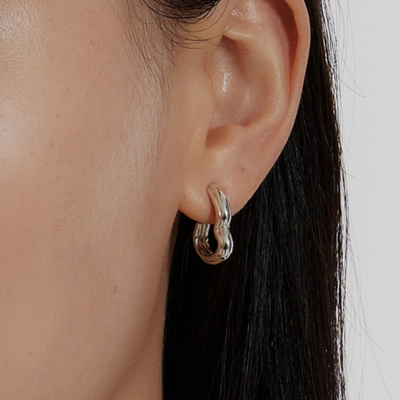 Niewidoczny kolaż KONTUR MATERIAŁ KOLCZYK_SREBRNY