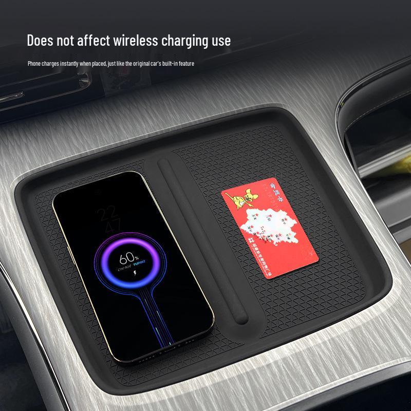 Aion S MAX Wireless Charging Silicone Pad for Center Console - Non-Slip Car Interior Accessory.