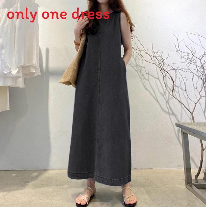 Bohemian Denim Dress With Pockets And Loose Fit For Casual Spring Wear