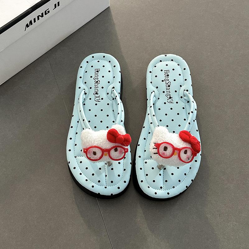 Stepping on shit feeling flat heel casual flip-flops women's thick bottom summer popular simple home wear cool slippers