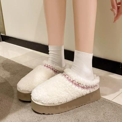 Obuwie damskie – Kapcie damskie