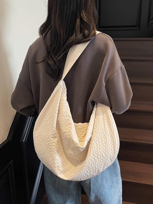 Summer Style Large Capacity Nylon Tote Bag With Zipper Closure For Daily Use