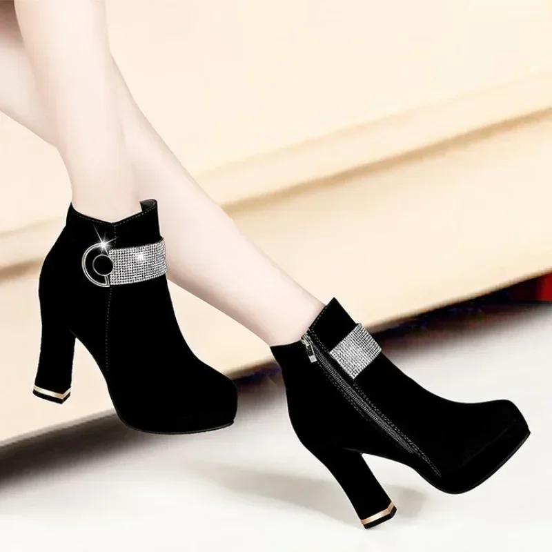 

Fashionable Women s Red Wedding Shoes Autumn/winter Fleece-lined Thick Heel Short Boots Cotton Round Head Warm High Heels 35